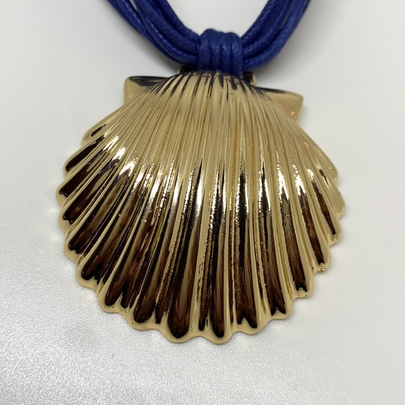 Navy Blue and Gold Seashell Necklace - Picture 3 of 4